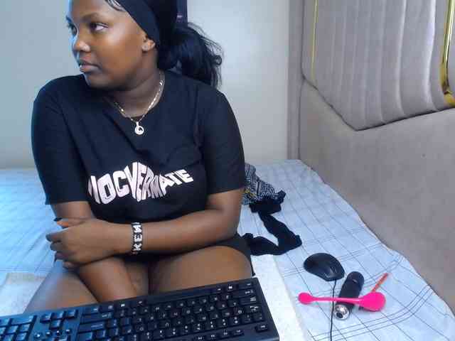 KittyKissess03