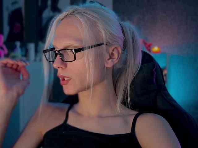 Sindlyy Sex Cam Show