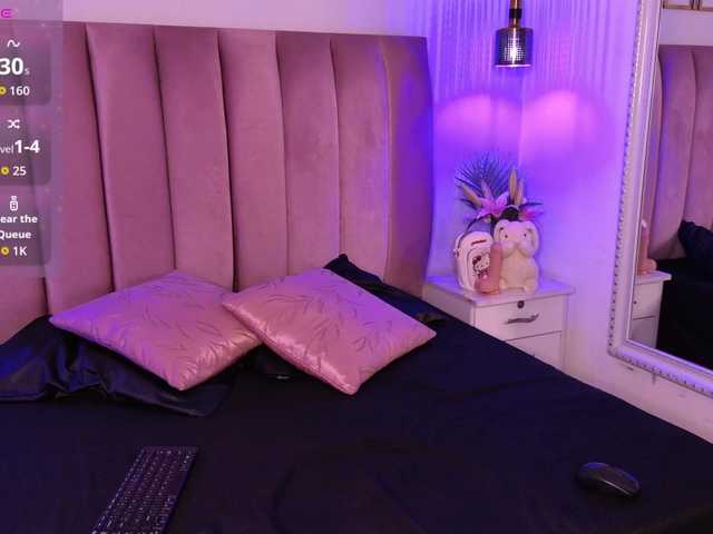 EmmaRichards live cam on BongaCams