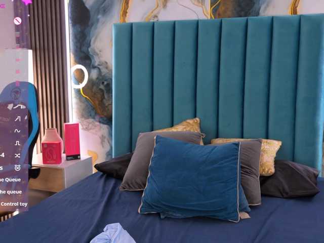 EmmaRichards live cam preview