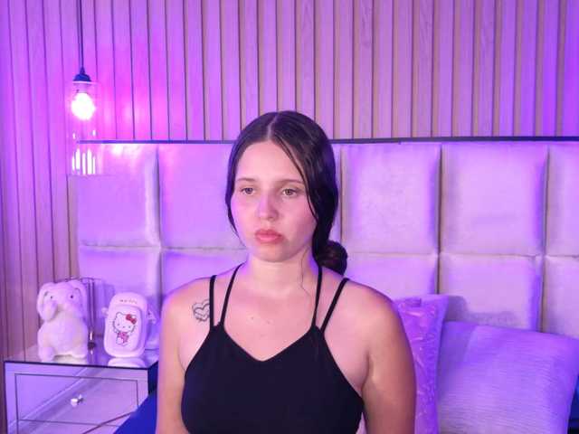 EmmaRichards live cam on BongaCams