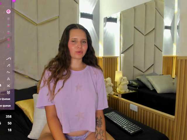 EmmaRichards live cam on BongaCams