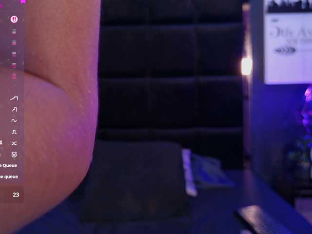 EmmaRichards live cam on BongaCams