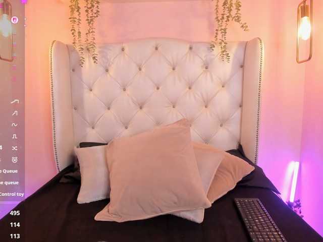 EmmaRichards live cam on BongaCams