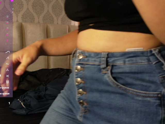 EmmaRichards live cam on BongaCams