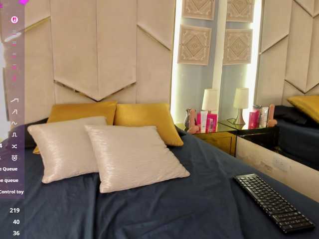 EmmaRichards live cam on BongaCams