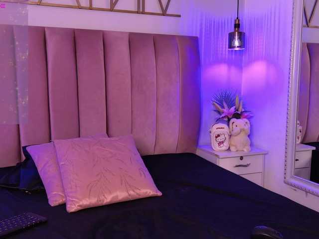 EmmaRichards live cam on BongaCams