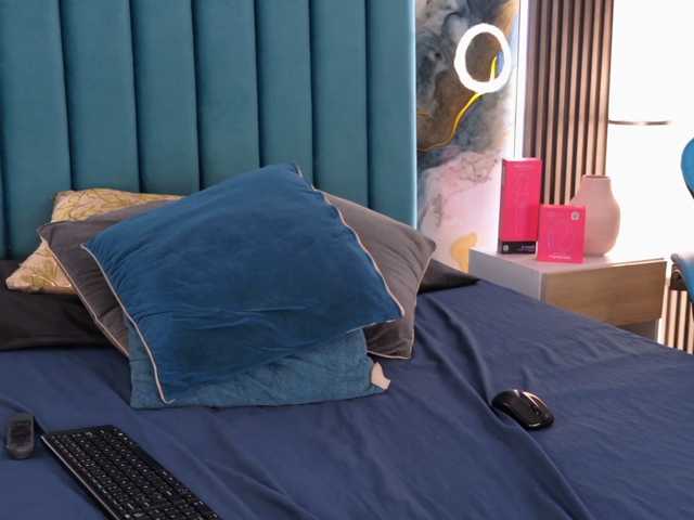 EmmaRichards live cam on BongaCams