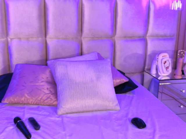 EmmaRichards live cam on BongaCams
