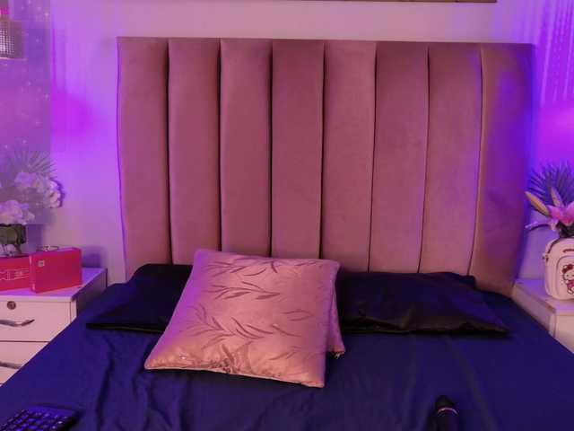 EmmaRichards live cam on BongaCams