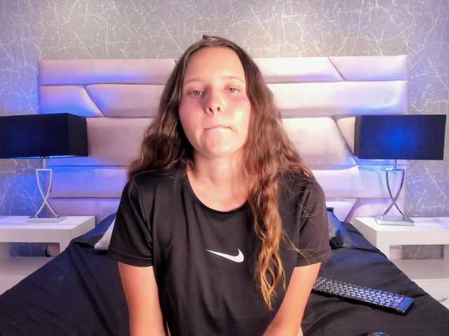 EmmaRichards live cam on BongaCams