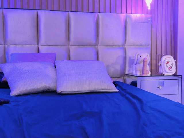 EmmaRichards live cam on BongaCams