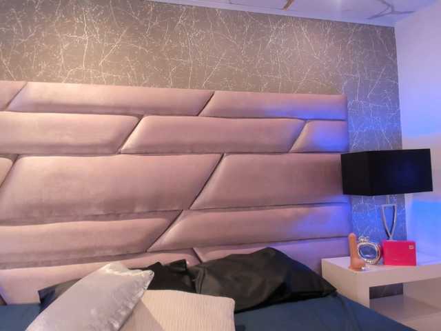 EmmaRichards live cam on BongaCams