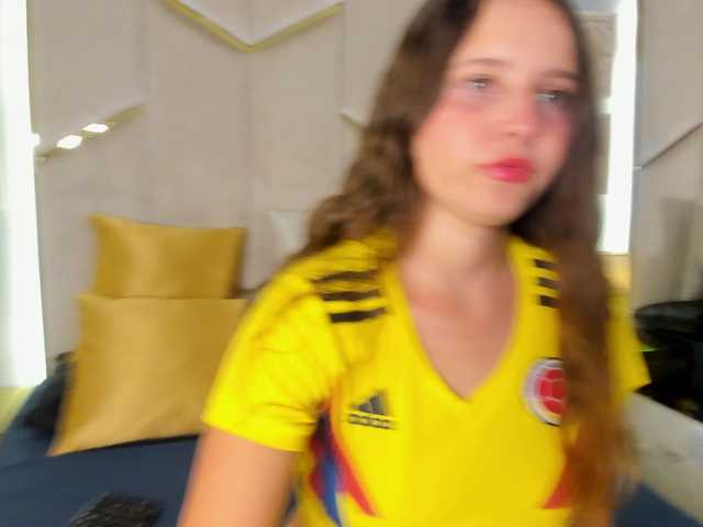 EmmaRichards live cam on BongaCams