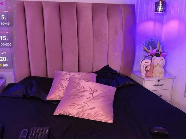 EmmaRichards live cam on BongaCams