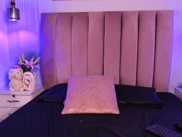 EmmaRichards live cam on BongaCams