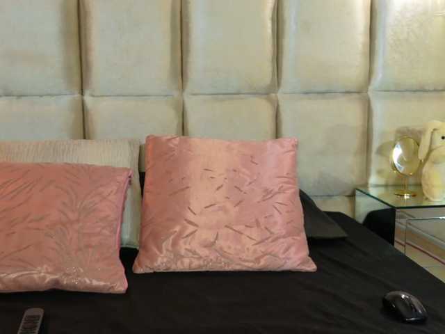 EmmaRichards live cam on BongaCams