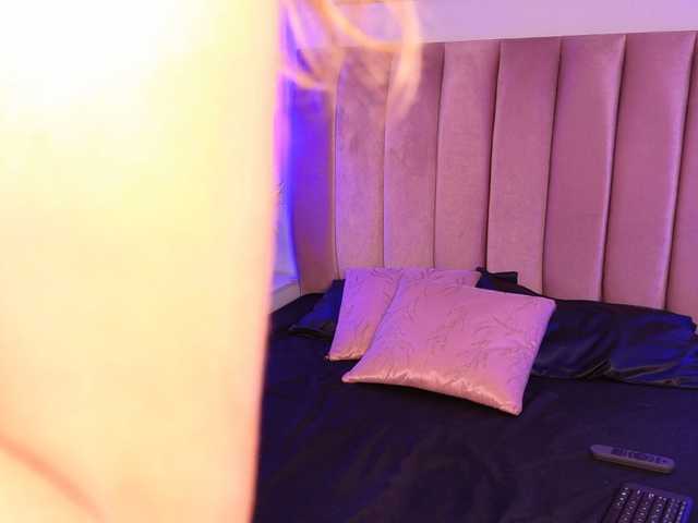 EmmaRichards live cam on BongaCams