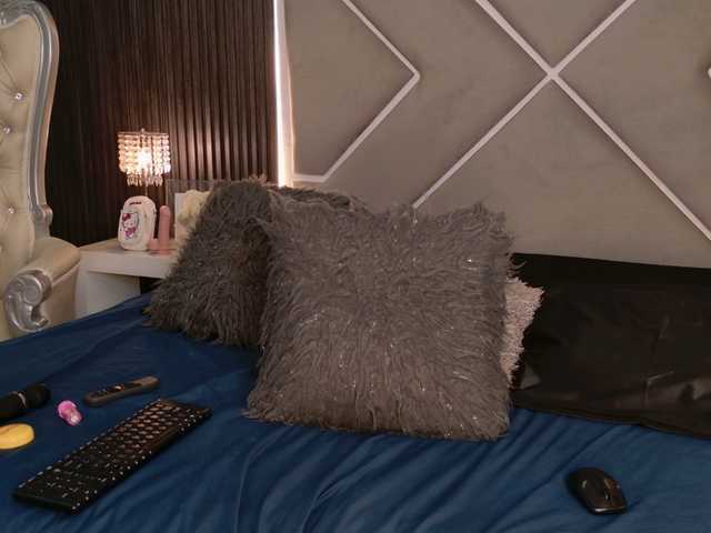 EmmaRichards live cam on BongaCams