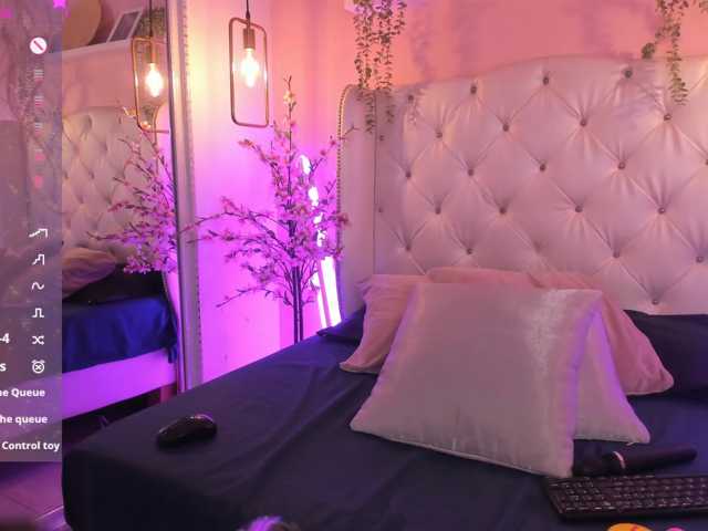 EmmaRichards live cam on BongaCams