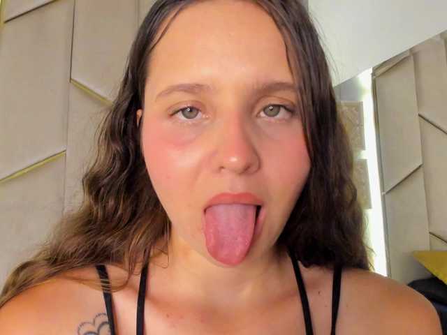 EmmaRichards live cam on BongaCams