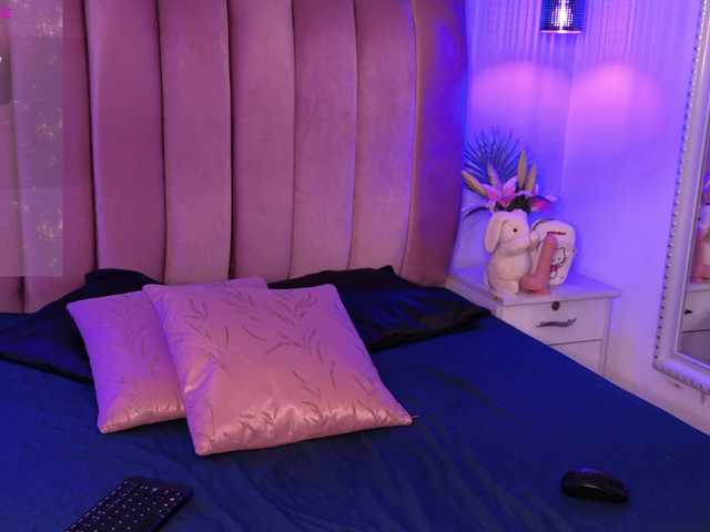 EmmaRichards live cam on BongaCams