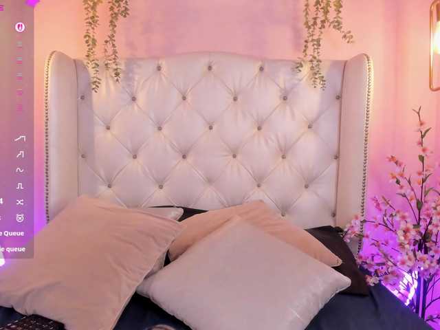 EmmaRichards live cam on BongaCams