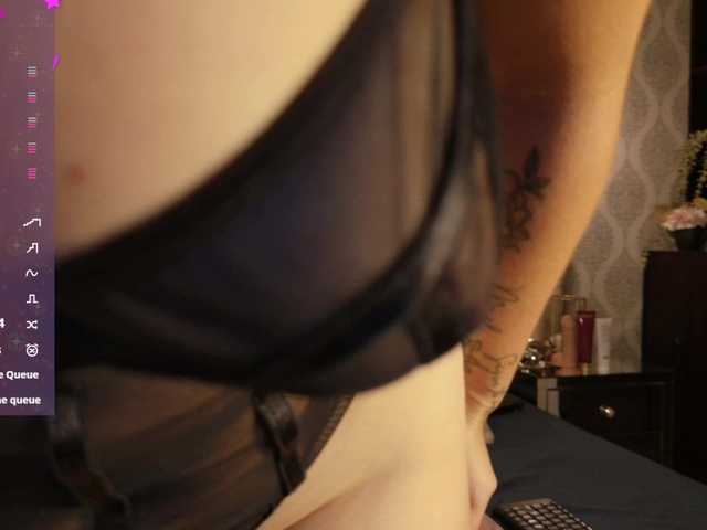 EmmaRichards live cam on BongaCams