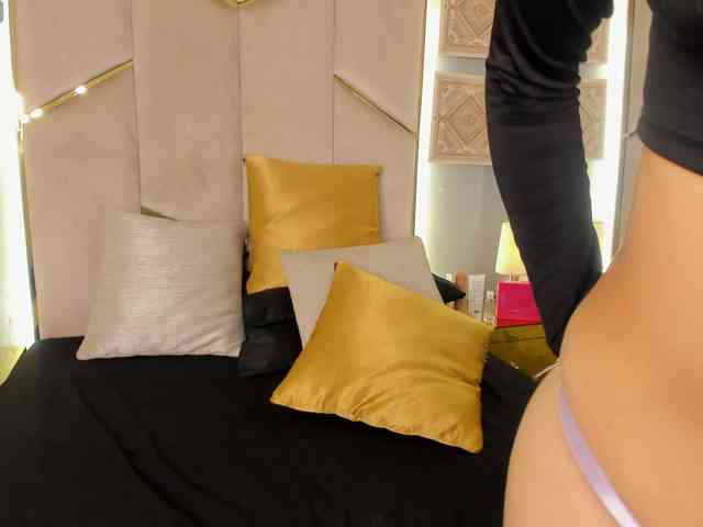 EmmaRichards webcam