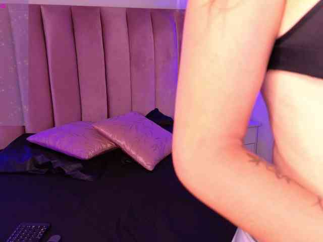 EmmaRichards webcam