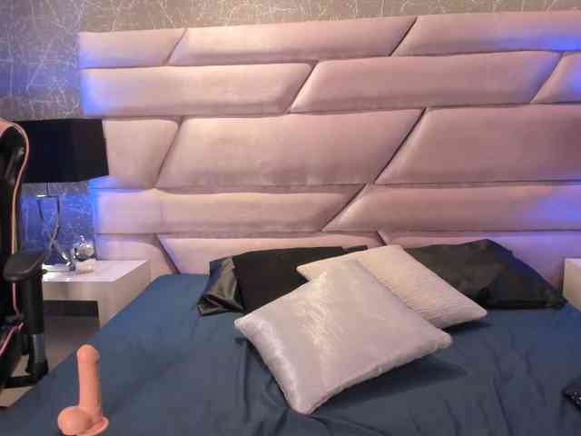 EmmaRichards Sex Cam Show