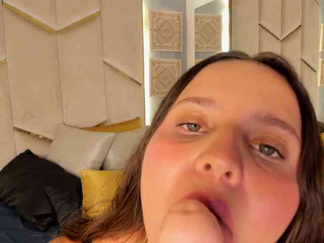 EmmaRichards webcam