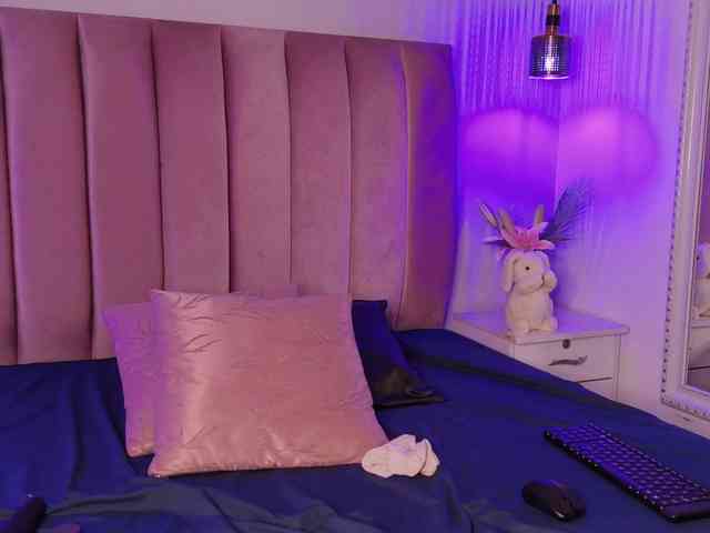 EmmaRichards webcam