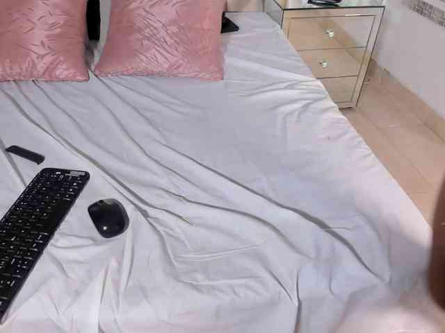 MiissSamantha webcam