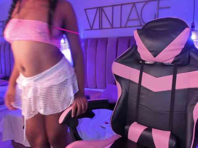 MiissSamantha webcam