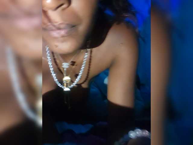Dias-9 live cam on BongaCams