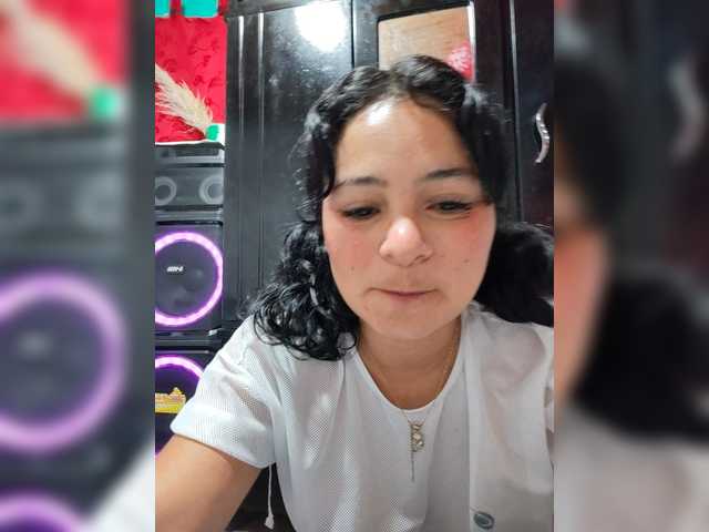 Belcy123 live cam on BongaCams