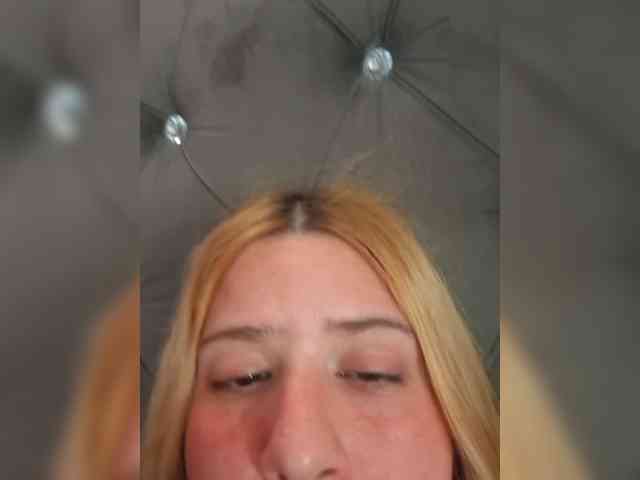LolaDanielaa LolaDanielaa