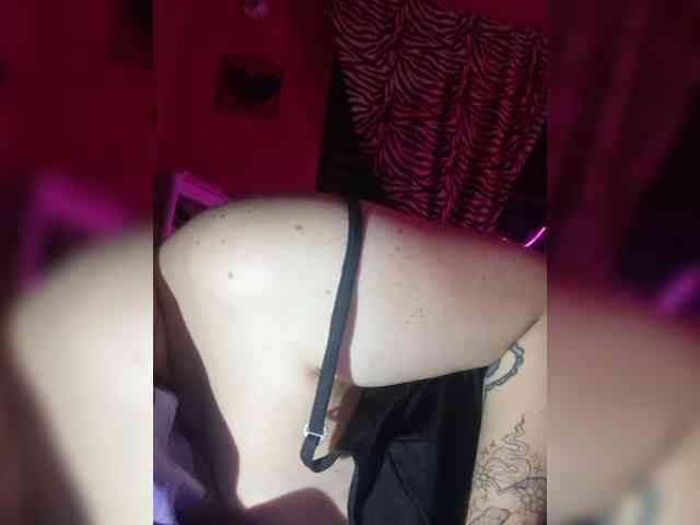 LolaDanielaa webcam