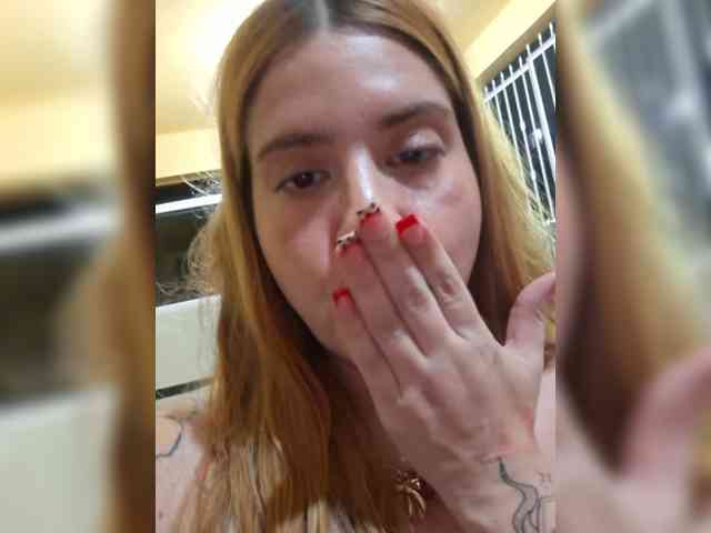 LolaDanielaa webcam