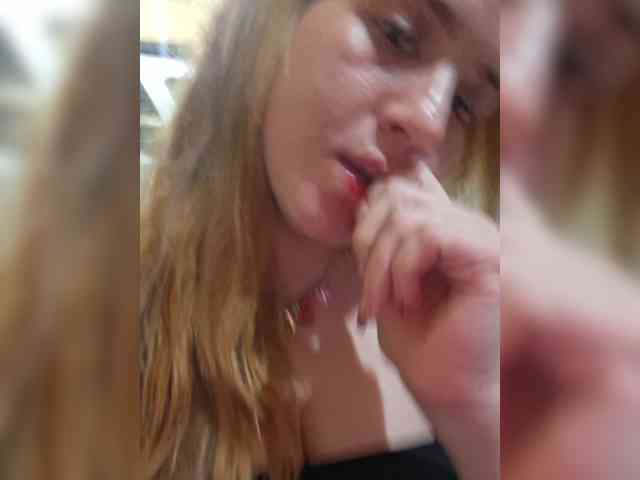 LolaDanielaa webcam