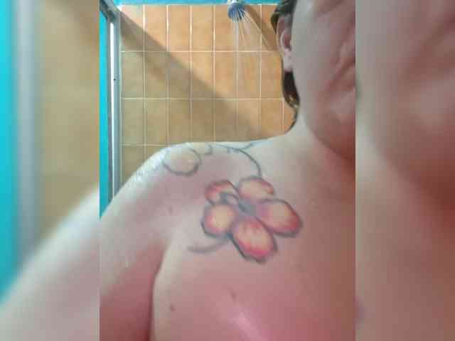 LolaDanielaa LolaDanielaa