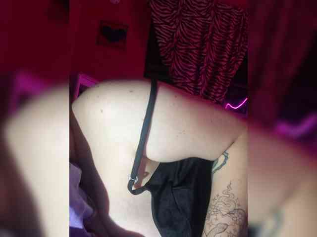 LolaDanielaa webcam