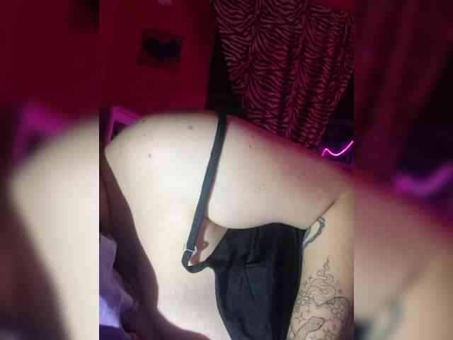 LolaDanielaa webcam