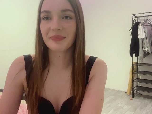 EveliaShimaoka live cam on BongaCams