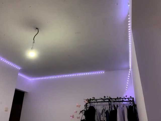 EveliaShimaoka live cam on BongaCams