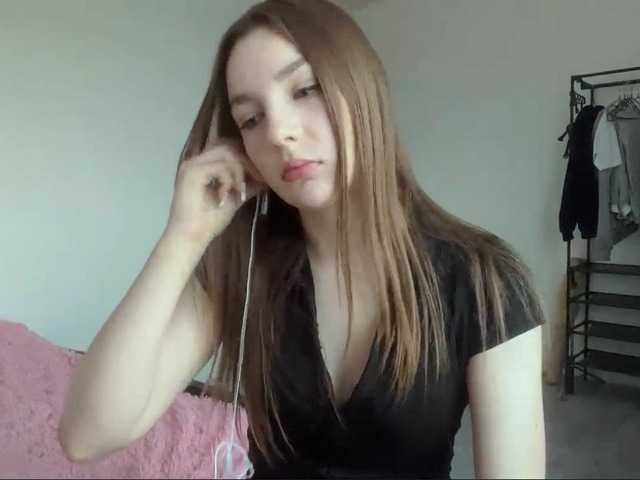 EveliaShimaoka live cam on BongaCams