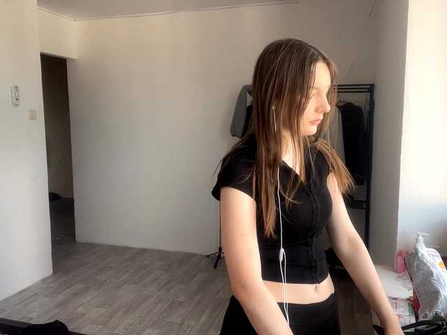 EveliaShimaoka live cam on BongaCams