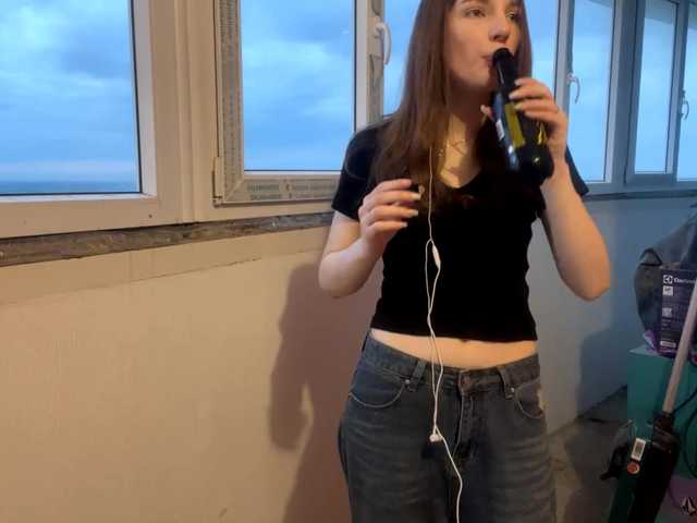 EveliaShimaoka live cam on BongaCams