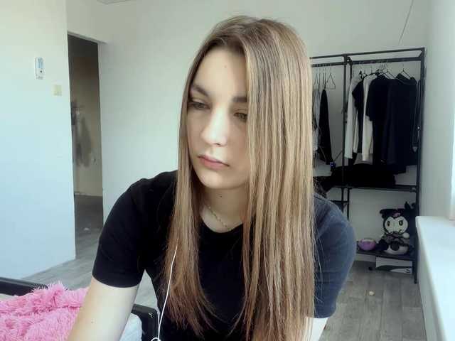 EveliaShimaoka live cam on BongaCams